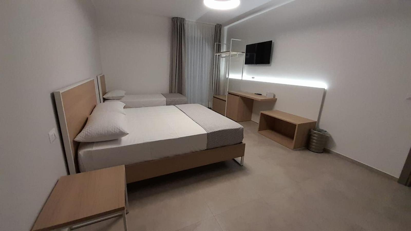 Ferrari Rooms & Apartments Porto Cesareo Exteriör bild